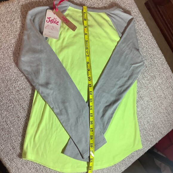 Girls Justice Tee Winter Scene Green Gray Large 12/14 NWT - Picture 6 of 12